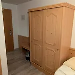 玫瑰酒店 3* Weißenhorn