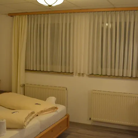 Hotel-gasthof Zur Rose Hotel Weissenhorn