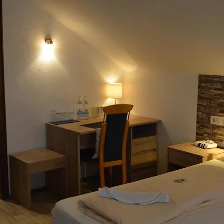 Hotel-gasthof Zur Rose Weissenhorn