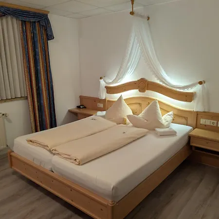 Hotel-gasthof Zur Rose Hotel 3*