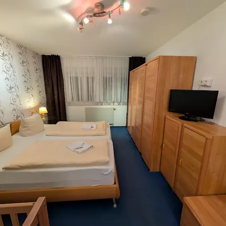 Hotel Hotel-gasthof Zur Rose Weissenhorn