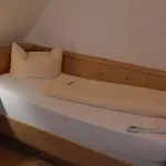 Otel Hotel-gasthof Zur Rose Weißenhorn