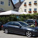 Hotel-gasthof Zur Rose Otel Weißenhorn