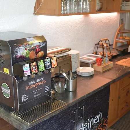 Hotel-gasthof Zur Rose فندق Weißenhorn