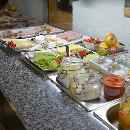 Hotel-gasthof Zur Rose فندق Weißenhorn