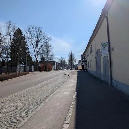 فندق Hotel-gasthof Zur Rose 3*