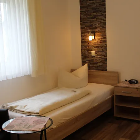 Hotel-gasthof Zur Rose Hotell 3*