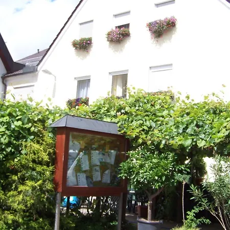 فندق Hotel-gasthof Zur Rose