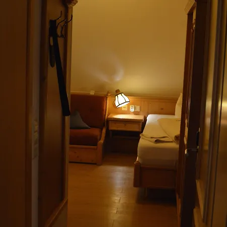 Hotel Hotel-gasthof Zur Rose 3*